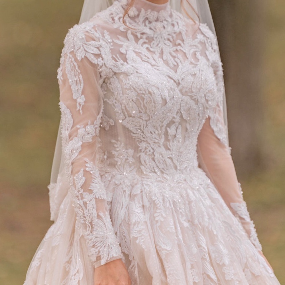 Wedding dress